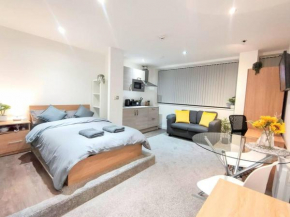 New Listing in Central Manchester close to Oxford Road Train Station